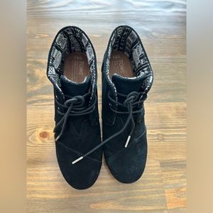 TOMS Kala Wedge Bootie (Black) Size 9.5